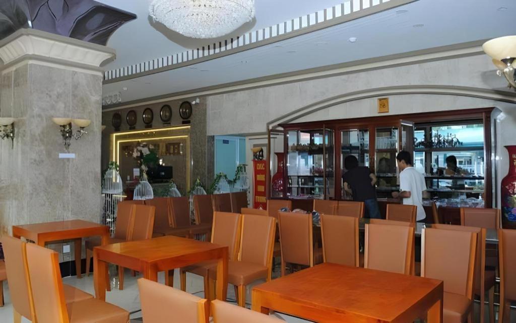 Tran Vinh Hotel Bac Lieu Екстер'єр фото