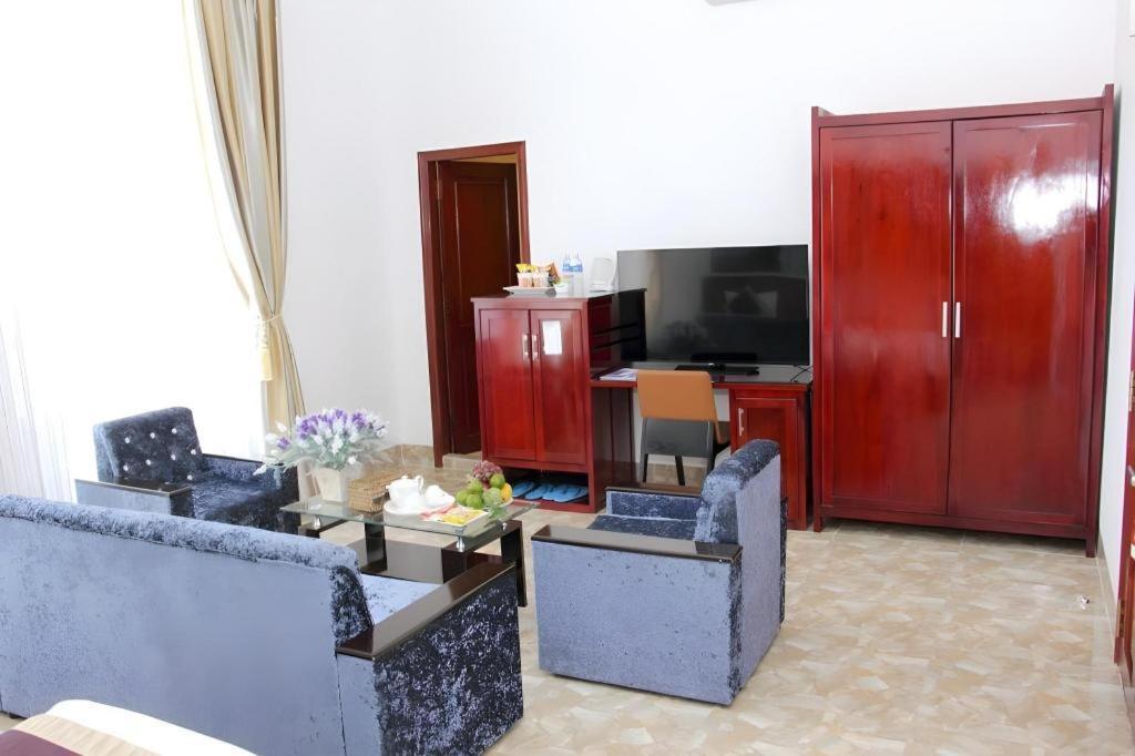 Tran Vinh Hotel Bac Lieu Екстер'єр фото