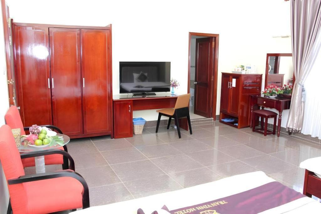 Tran Vinh Hotel Bac Lieu Екстер'єр фото