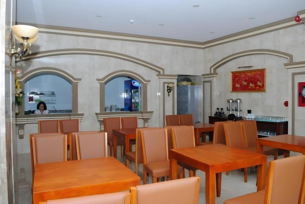 Tran Vinh Hotel Bac Lieu Екстер'єр фото